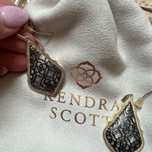 Kendra Scott Earrings.
